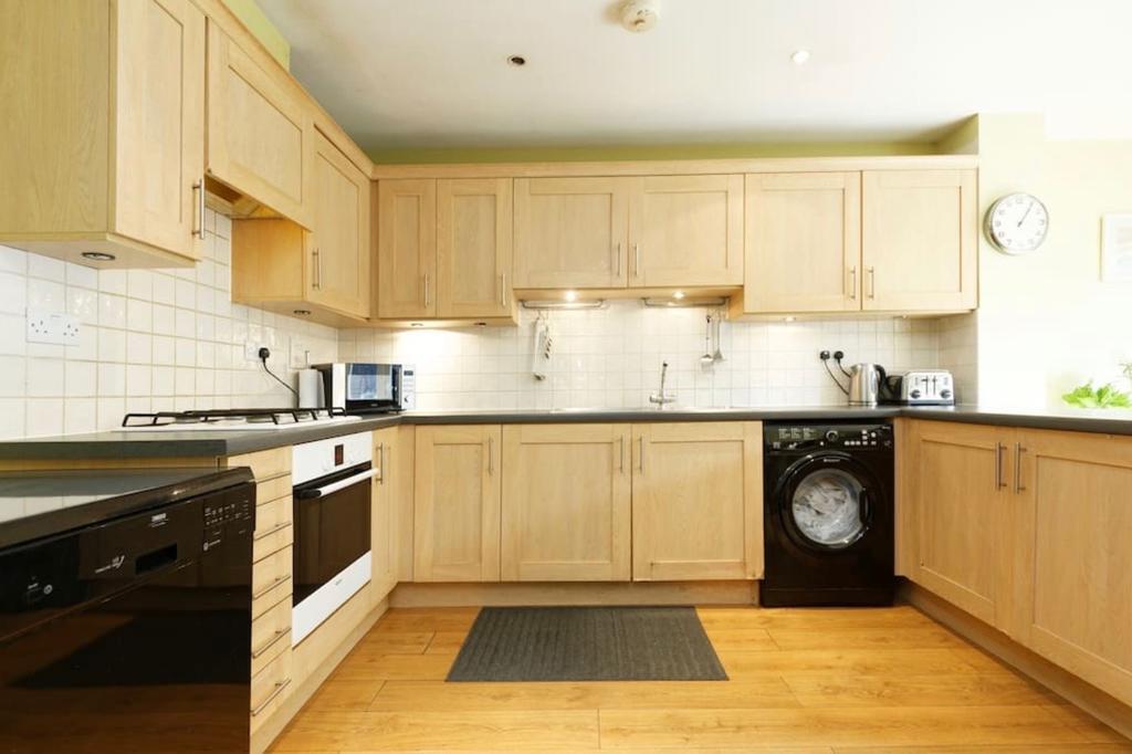Lynbrook Grove Guesthouse London Exterior photo